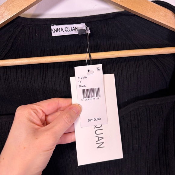 NWT Anna Quan Chanel Top - Picture 3 of 9